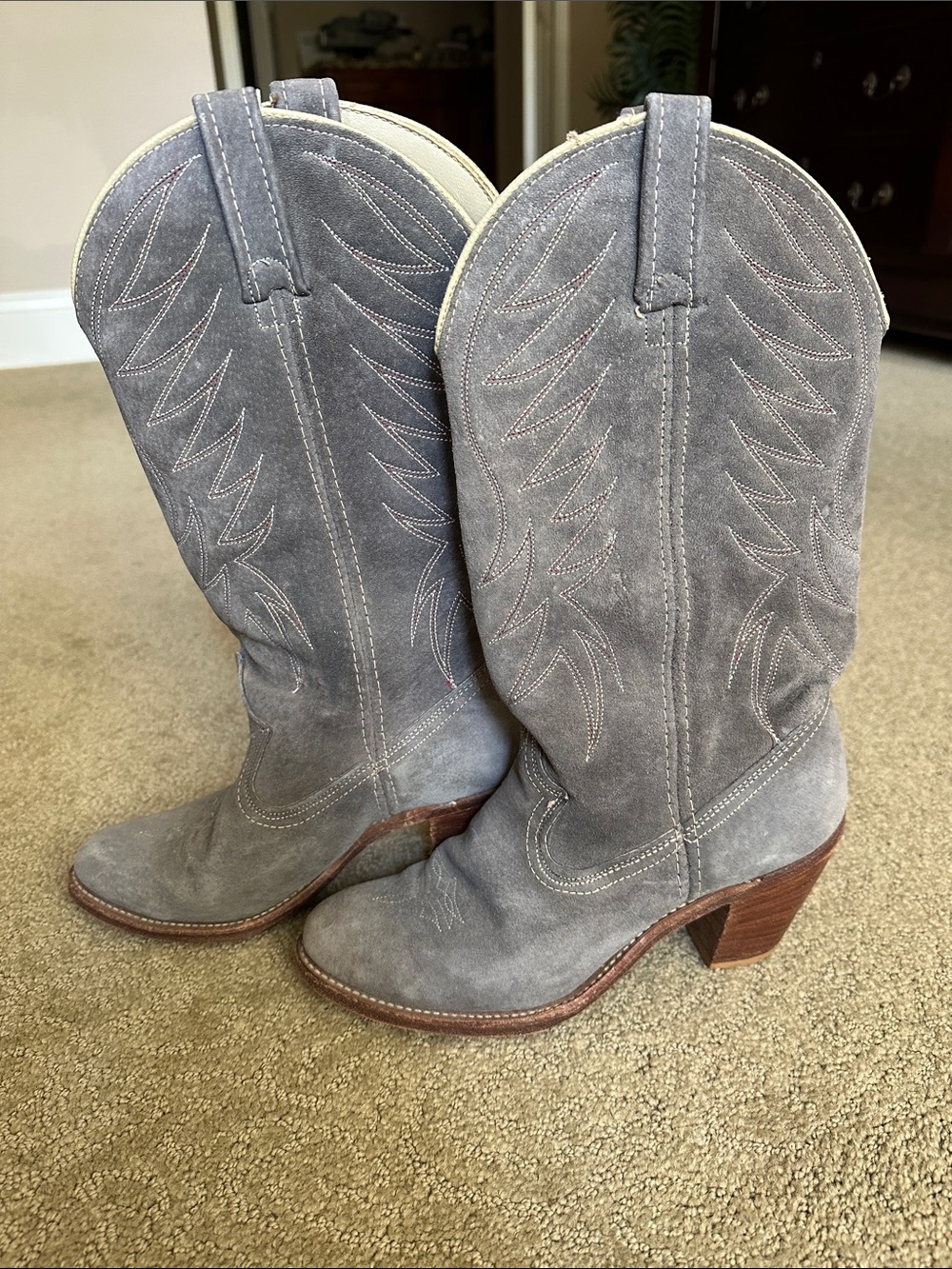 Women's Grey Suede Western Heeled Boots - Embroidered Pull-On Style